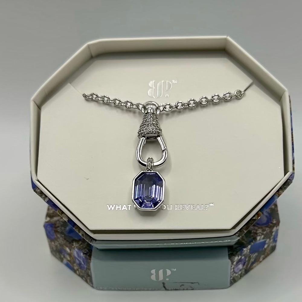 ✨ The Versatile Queen Necklace ✨